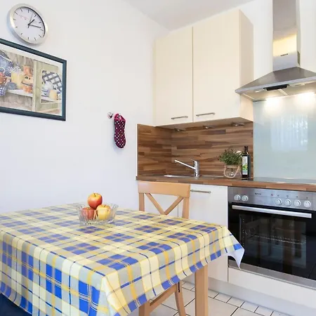 Badeweg 4 Strandlaeufer 1 *